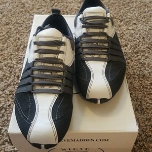 Steve Madden tennis shoes